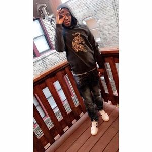 Meet your Posher, Justin